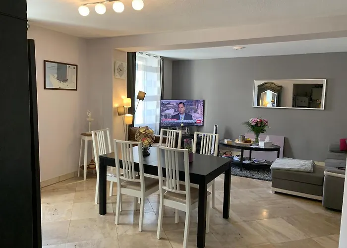 Private House With A View On Bayeux's Cathedrale Vakantiehuis Bayeux