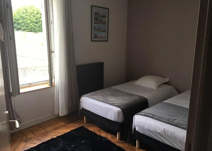 Private House With A View On Bayeux's Cathedrale *